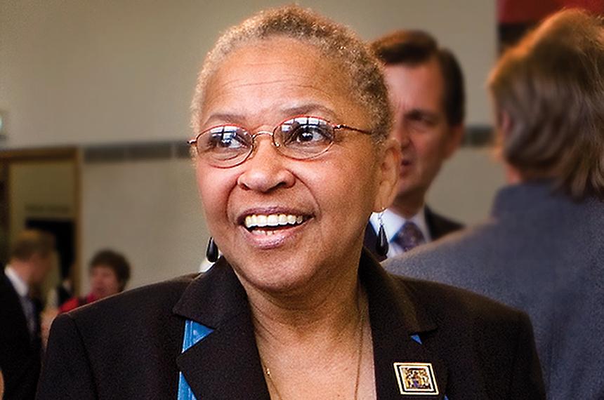 Gloria Ray Karlmark 860x570