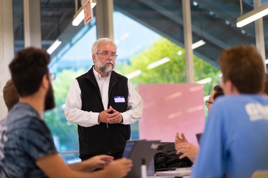 Guest speaker talking to students in an IPRO class