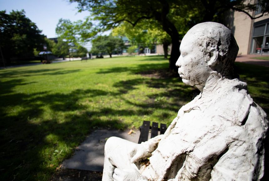 Summer Beauty-Mies Campus 5