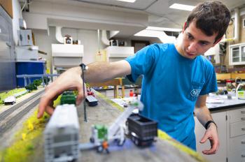 Illinois Tech Railroad Club Paves Way for Career Opportunities