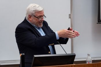 Scott Smith presents Nagib-Kalpakjian Lecture at Illinois Institute of Technology