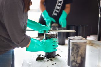 Illinois Tech students work in the construction engineering lab