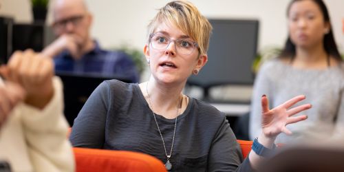 Illinois Tech's Arryn Guy speaks during a class