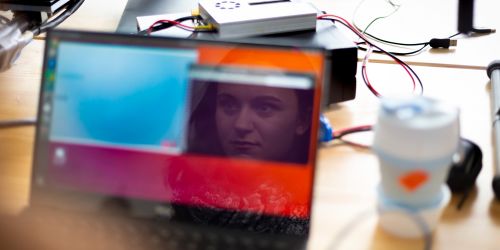 Illinois Tech student Sydney Kaplan works in a mechanical engineering lab