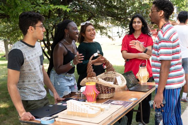Illinois Tech students gather for a career fair