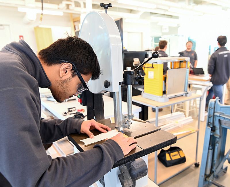 Students working in the Idea Shop